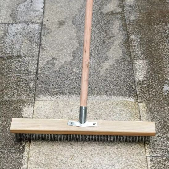 balai brosse nettoyage sols efficace