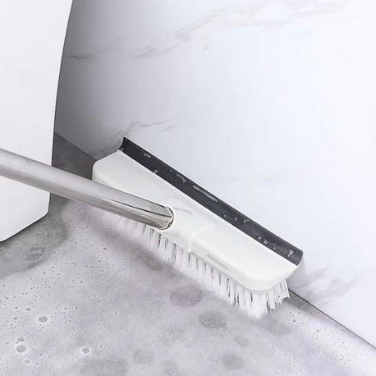 balai brosse pratique pour coins difficile