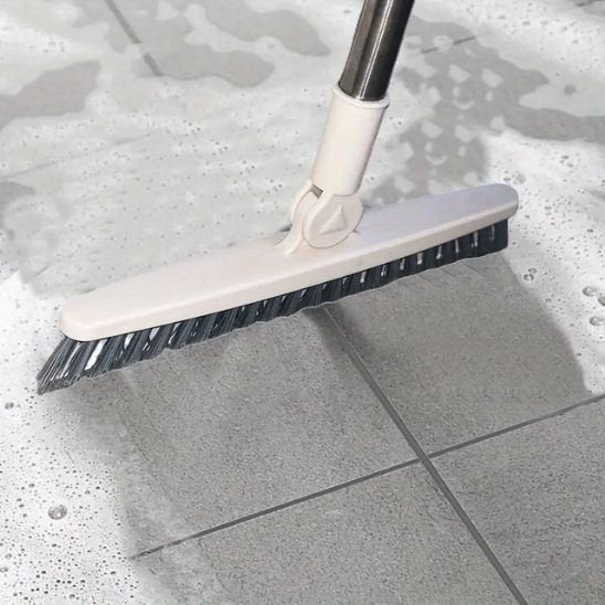 balai brosse pratique pour sols propres