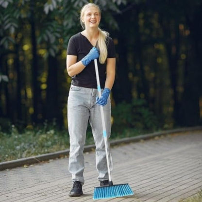 Balai pratique pour extérieur 