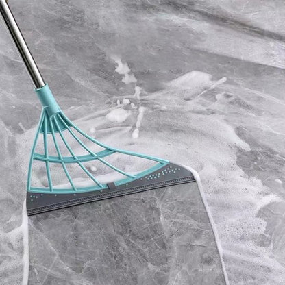 Balai ramasse liquide dans sol