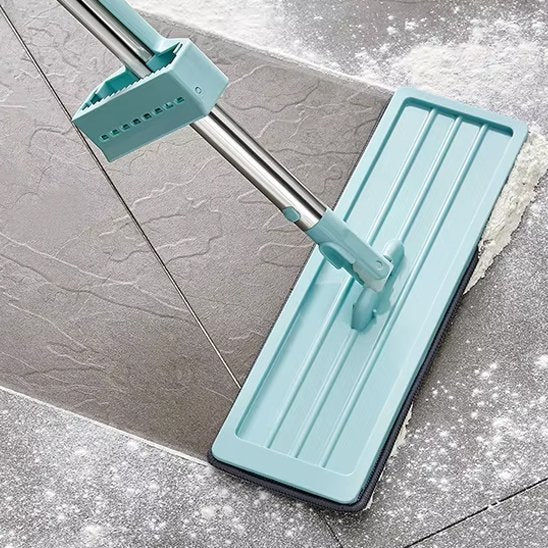 Balai serpillere pratique pour nettoyage poussiere