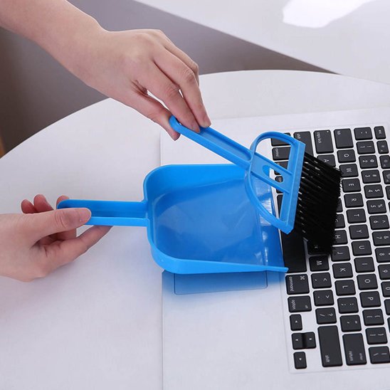 Balayette pelle nettoie clavier ordinateur 