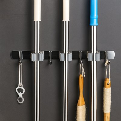 Porte balai mural bien organiser